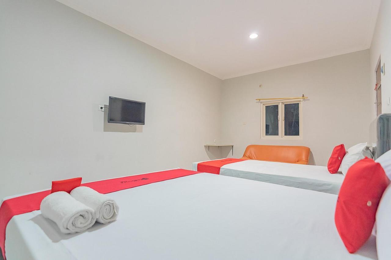 Reddoorz Plus At Bukit Cinta Street Balikpapan Klandasan Kecil Esterno foto